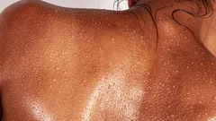 Glicerina nella skincare, il segreto luminoso amato dai dermatologi