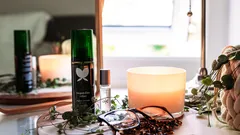 Mix di oli essenziali esaltano il calore e la magia delle festività