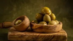 Olio extravergine d’oliva, il segreto antirughe che viene dalla cucina